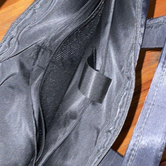 Hello Kitty Black  Laptop Case Messenger Bag Shoulder Strap 2011 - Picture 7 of 11